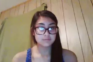 عشاء رئيس المنزل مع سكسي محرم مترجم سكرتيرة شابة انتهى في اللعنة الساخنة.