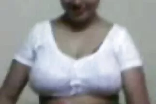 الإنسان مقابل الآلة سكسي محرم مترجم