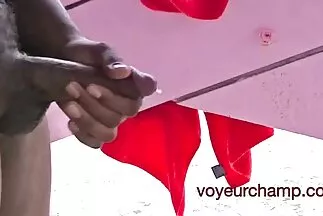 أن تكون عاهرة أفضل من أن تكون فيلم عربي سكسي خجولا